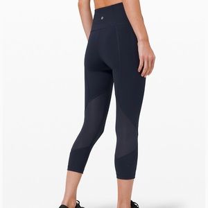 Lululemon Pace Rival Crop-Size 8; Navy